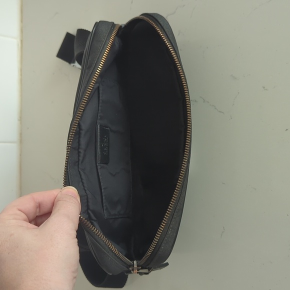 Gucci Bum/Belt Bag Crossbody - Picture 9 of 12